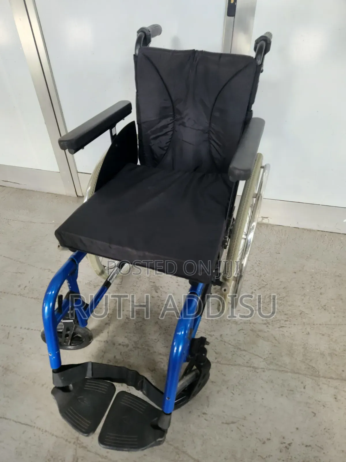 Manual Wheelchair Brand New European寄給wheelchair堥那wheelchair Medical