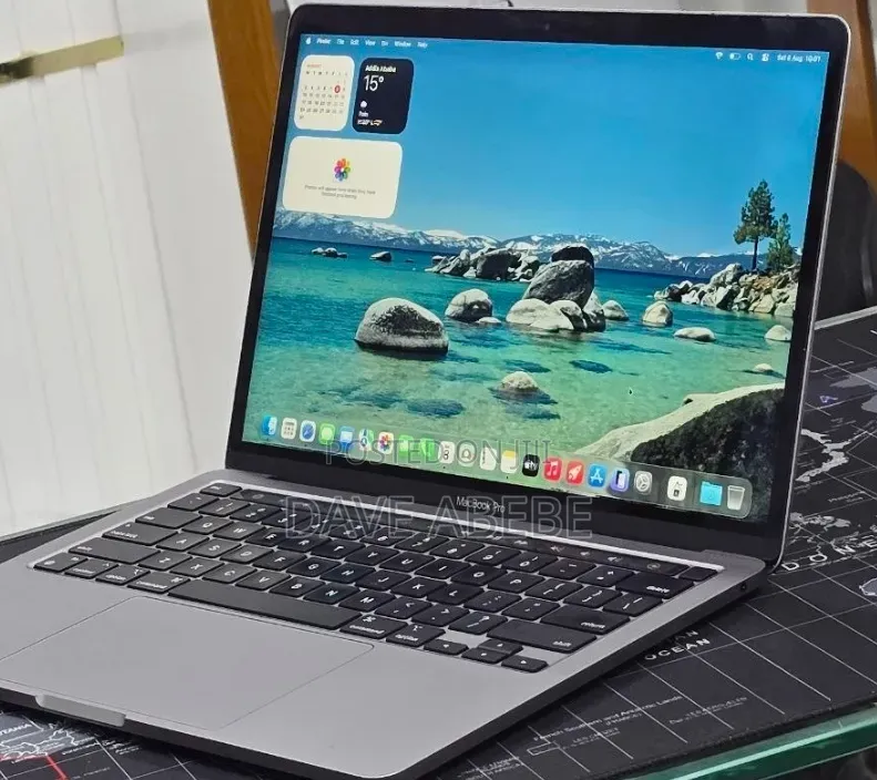 New Laptop Apple MacBook Pro 2022 M2 16GB Apple M2 SSD 512GB
