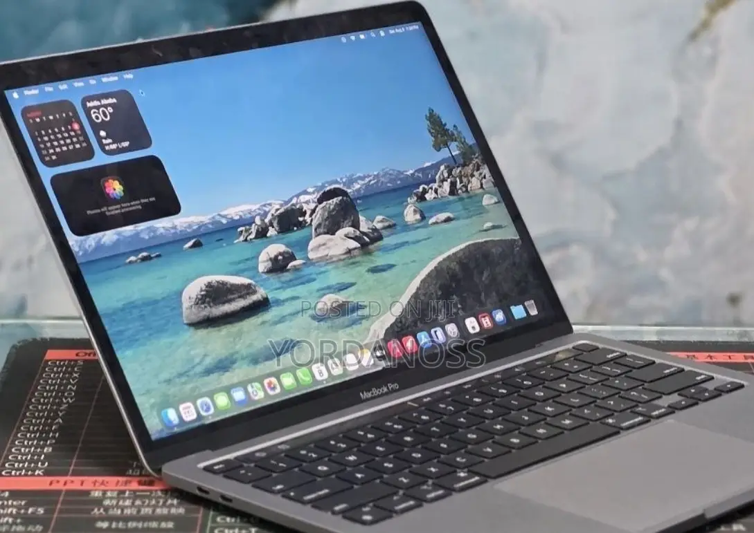 New Laptop Apple MacBook Pro 2022 M2 8GB Apple M2 SSD 512GB