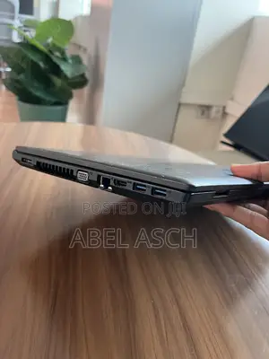 Laptop Lenovo ThinkPad E14 Gen 6 8GB Intel Core i7 HDD 1T