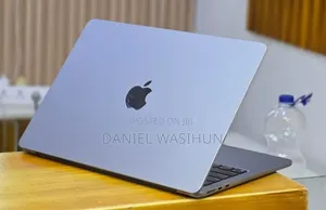 New Laptop Apple MacBook Air 2022 M2 8GB Apple M2 SSD 512GB