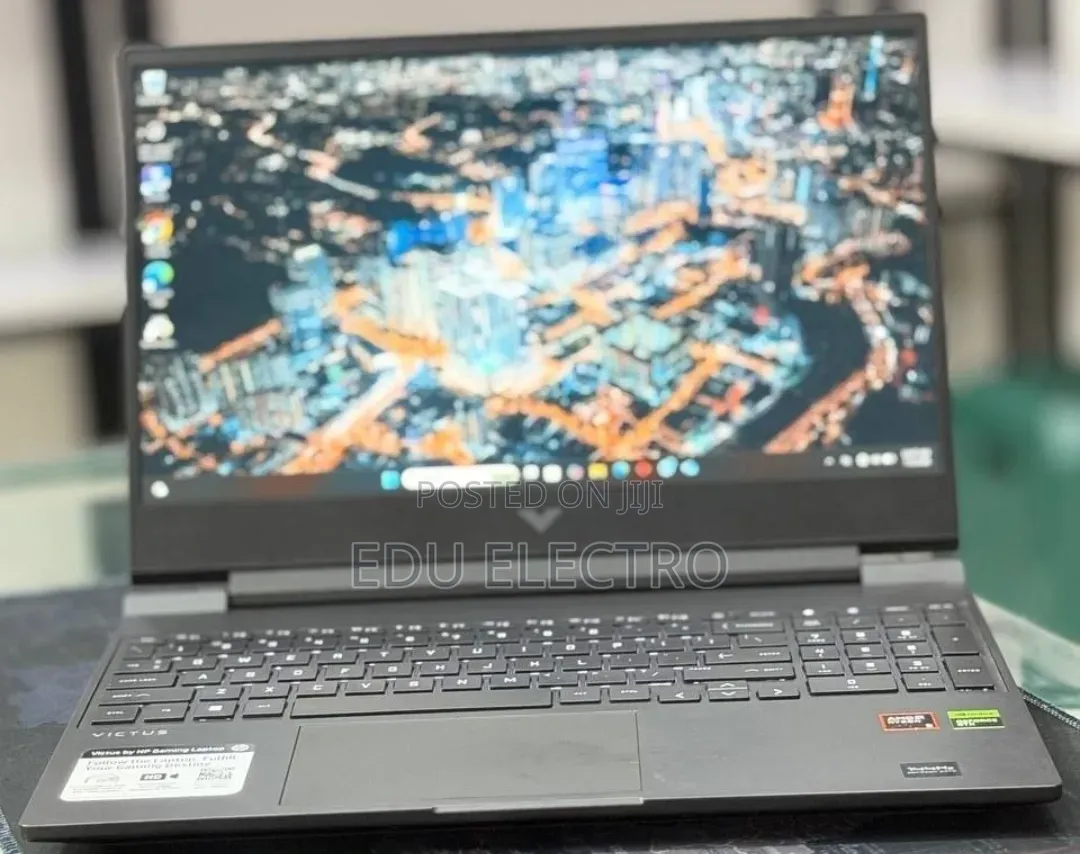 New Laptop HP Victus 15 16GB AMD Ryzen 5 SSD 512GB