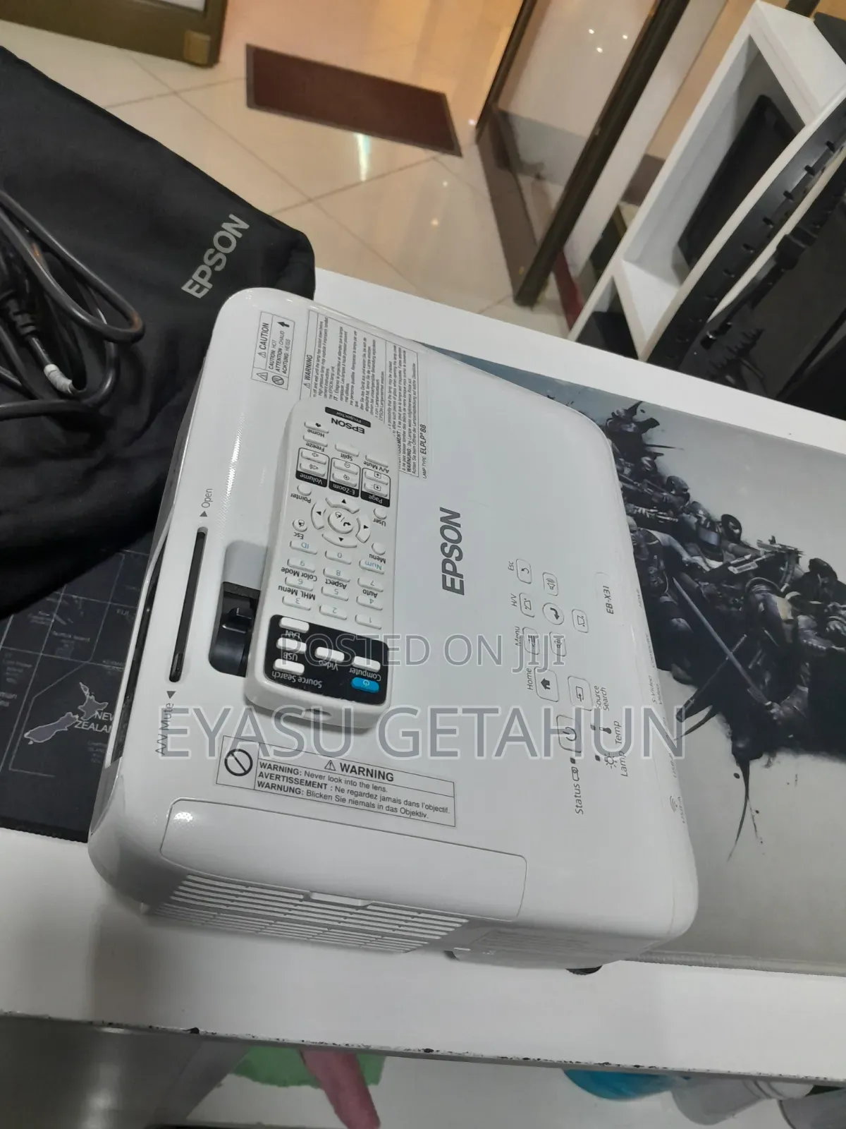 Epson Projector 
 
Model Name: EB-S41
 