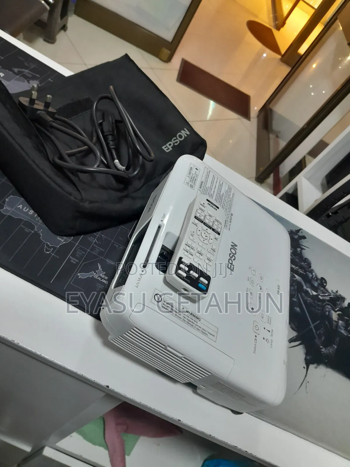 Epson Projector 
 
Model Name: EB-S41
 