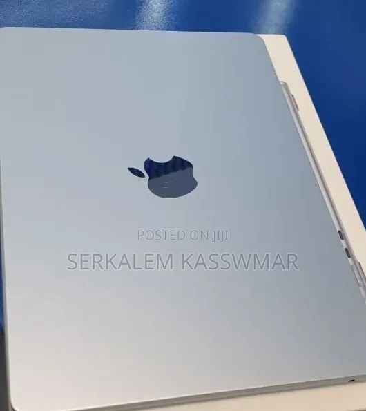 New Laptop Apple MacBook Air 2025 M4 16GB Apple M4 SSD 512GB