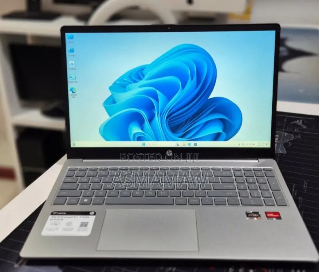 New Laptop HP Stream Notebook 16GB AMD Ryzen 5 SSD 256GB