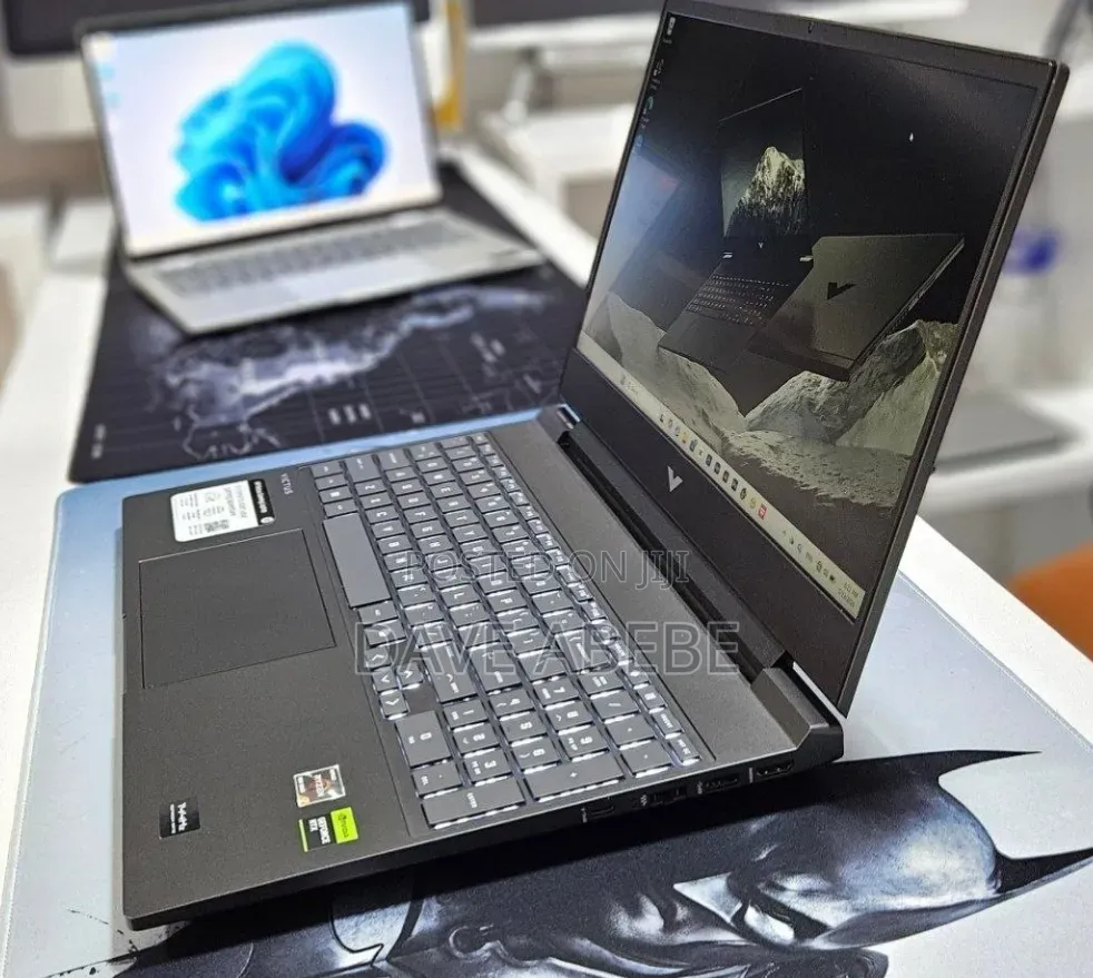 New Laptop HP Victus 15 16GB AMD Ryzen 7 SSD 512GB