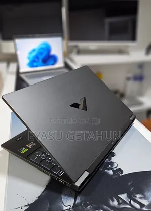 New Laptop HP Victus 15 16GB AMD Ryzen 7 SSD 512GB