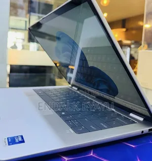 New Laptop HP OmniBook Ultra Flip 14" 16GB Intel Core Ultra 7 SSD 1T