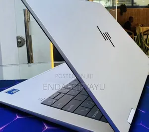 New Laptop HP OmniBook Ultra Flip 14" 16GB Intel Core Ultra 7 SSD 1T