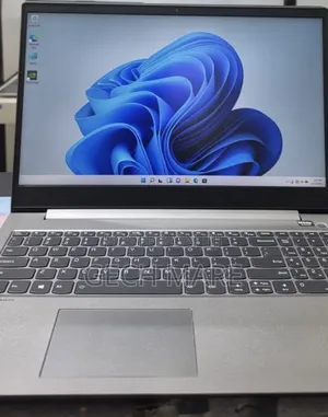 New Laptop Lenovo ThinkBook 15 16GB Intel Core i5 SSD 512GB
