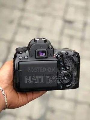 Canon 6d Mark 2 With 24-105mm II Lens