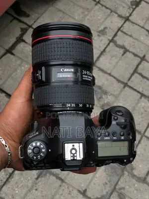 Canon 6d Mark 2 With 24-105mm II Lens