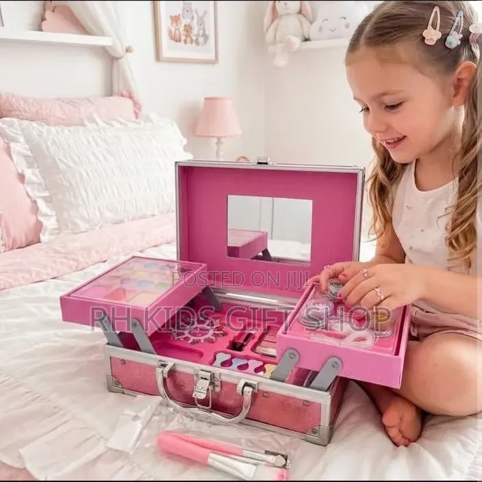 Kids Makeup ( Free Delivery )