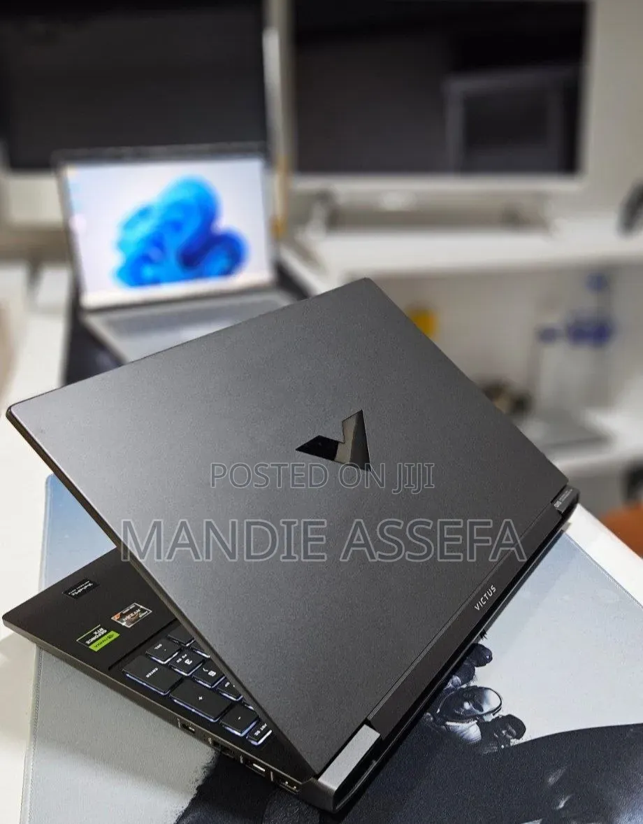 New Laptop HP Victus 15 16GB AMD Ryzen 7 SSD 512GB