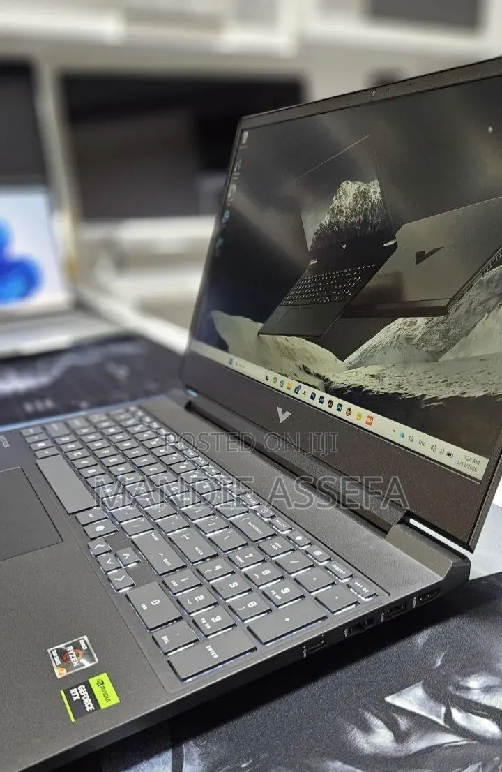 New Laptop HP Victus 15 16GB AMD Ryzen 7 SSD 512GB