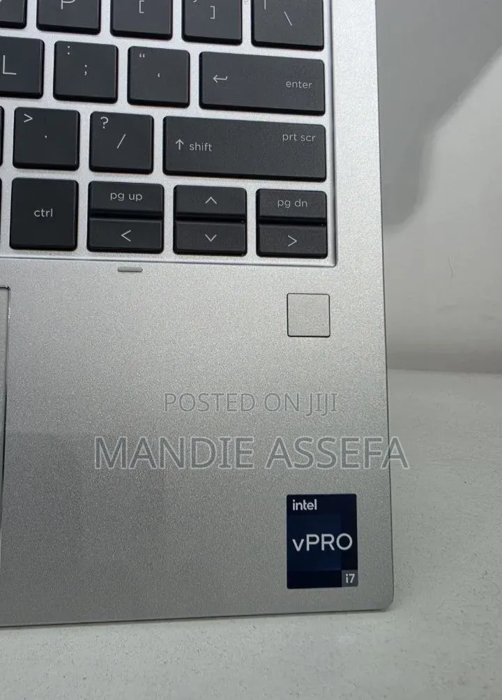 New Laptop HP EliteBook 830 16GB Intel Core i7 SSD 512GB