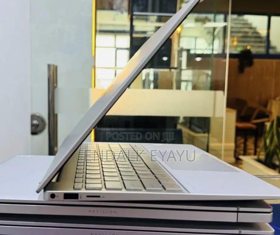 New Laptop HP Pavilion 14 16GB Intel Core i5 SSD 1T