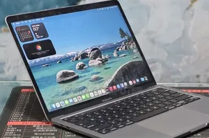 New Laptop Apple MacBook Pro 2022 M2 8GB Apple M2 SSD 512GB
