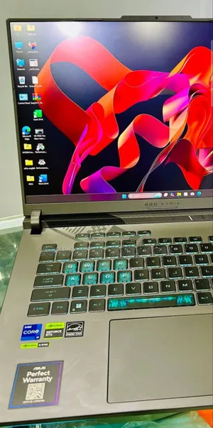 New Laptop Asus ROG Strix G16 G614 16GB Intel Core i9 SSD 1T
