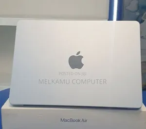 New Laptop Apple MacBook Air 2025 M4 16GB Apple M4 SSD 512GB