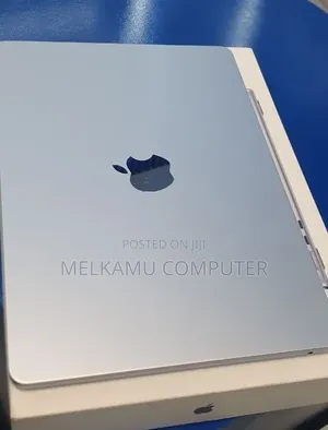 New Laptop Apple MacBook Air 2025 M4 16GB Apple M4 SSD 512GB