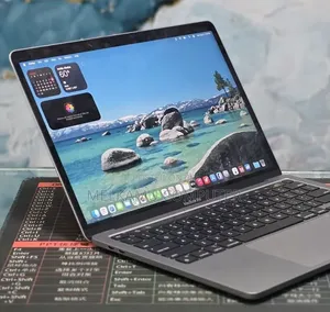 New Laptop Apple MacBook Pro 2022 M2 8GB Apple M2 SSD 512GB