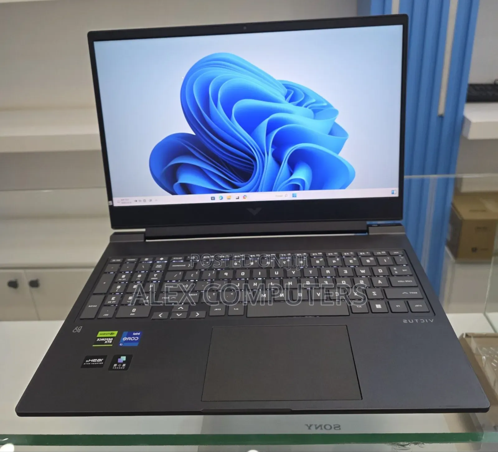 New Laptop HP Victus 16 16GB Intel Core i7 SSD 1T