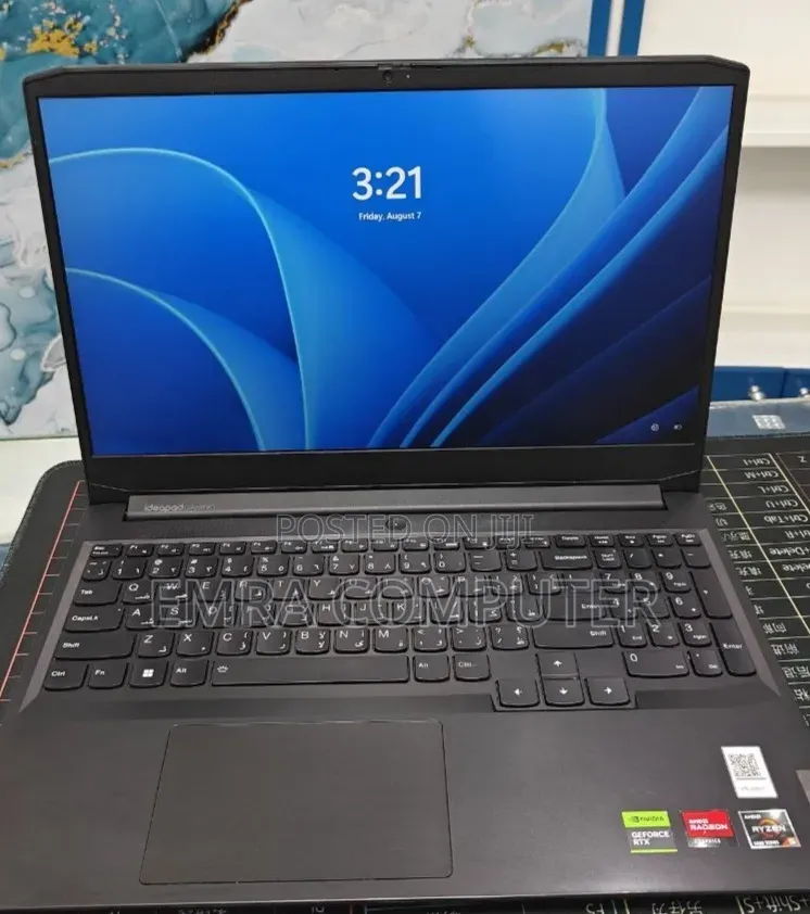 New Laptop Lenovo 8GB AMD Ryzen 5 SSD 512GB