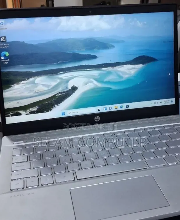 New Laptop HP Pavilion 15 8GB Intel Core i5 SSD 512GB