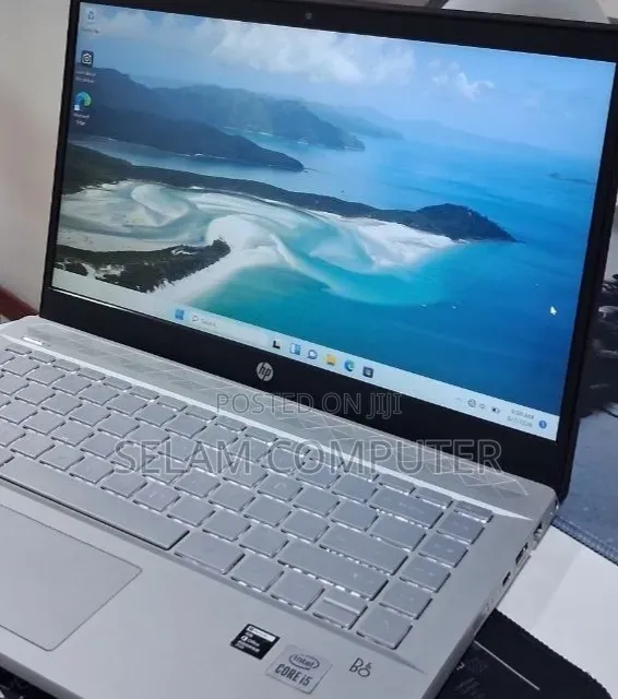 New Laptop HP Pavilion 15 8GB Intel Core i5 SSD 512GB