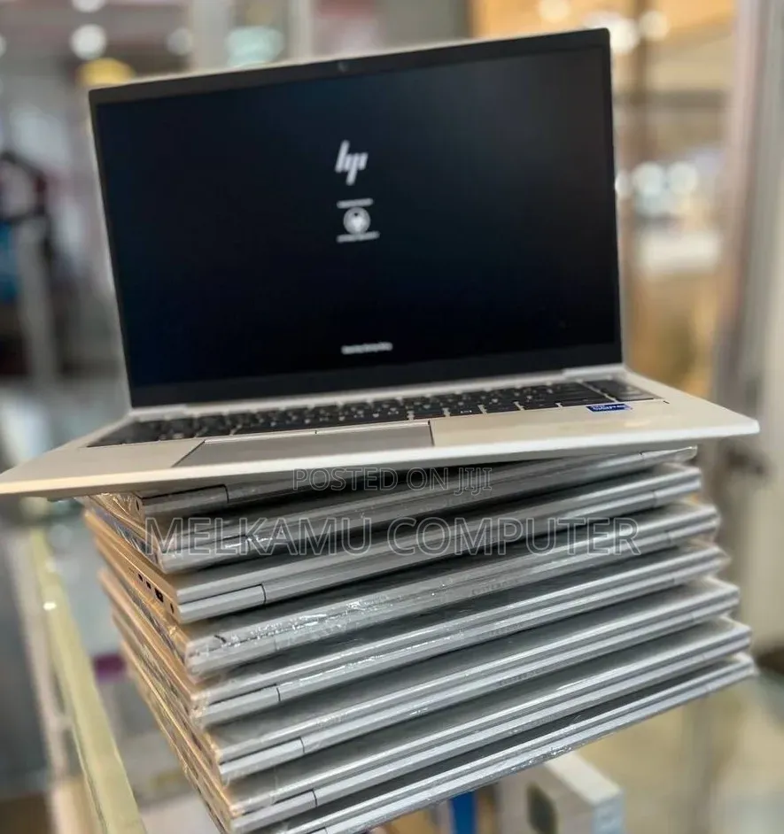 New Laptop HP EliteBook 840 G8 16GB Intel Core i5 SSD 512GB