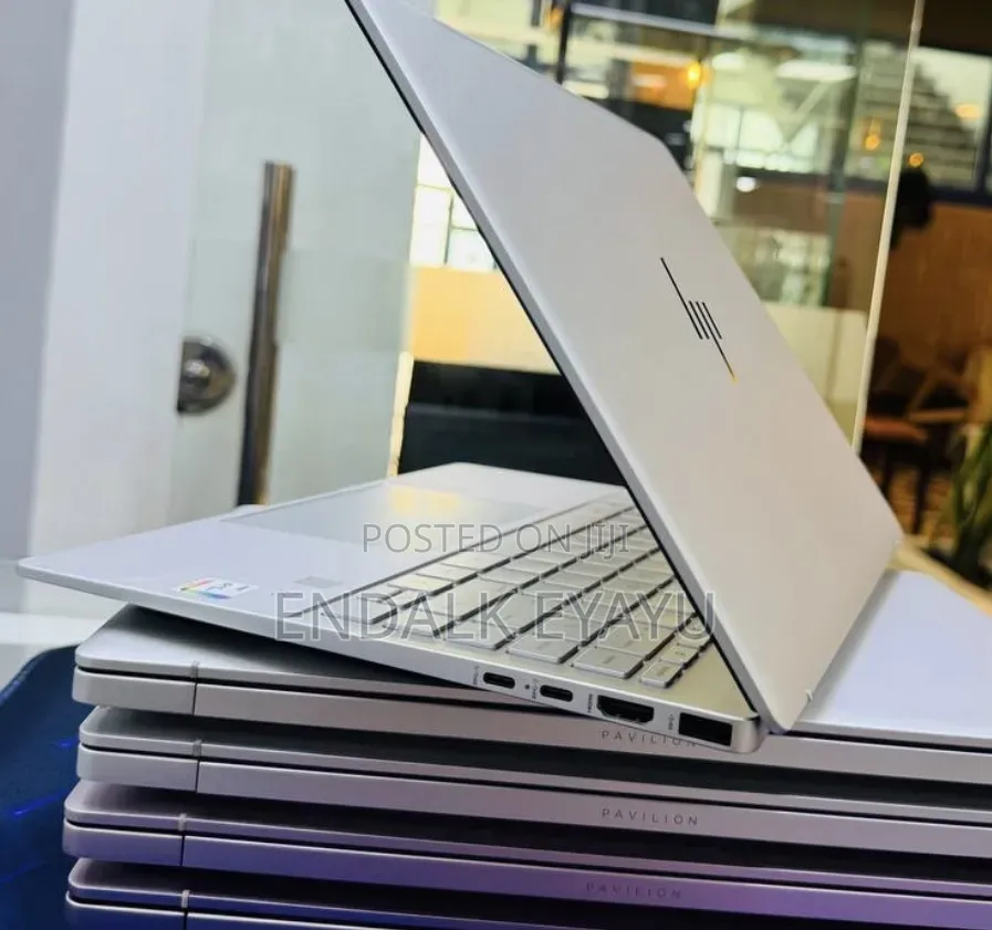 New Laptop HP Pavilion 14 16GB Intel Core i7 SSD 1T