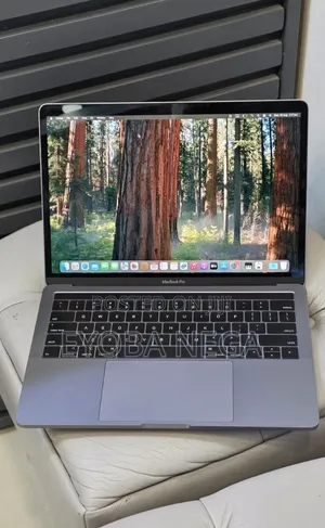 New Laptop Apple MacBook Pro 2019 16GB Intel Core i7 SSD 512GB