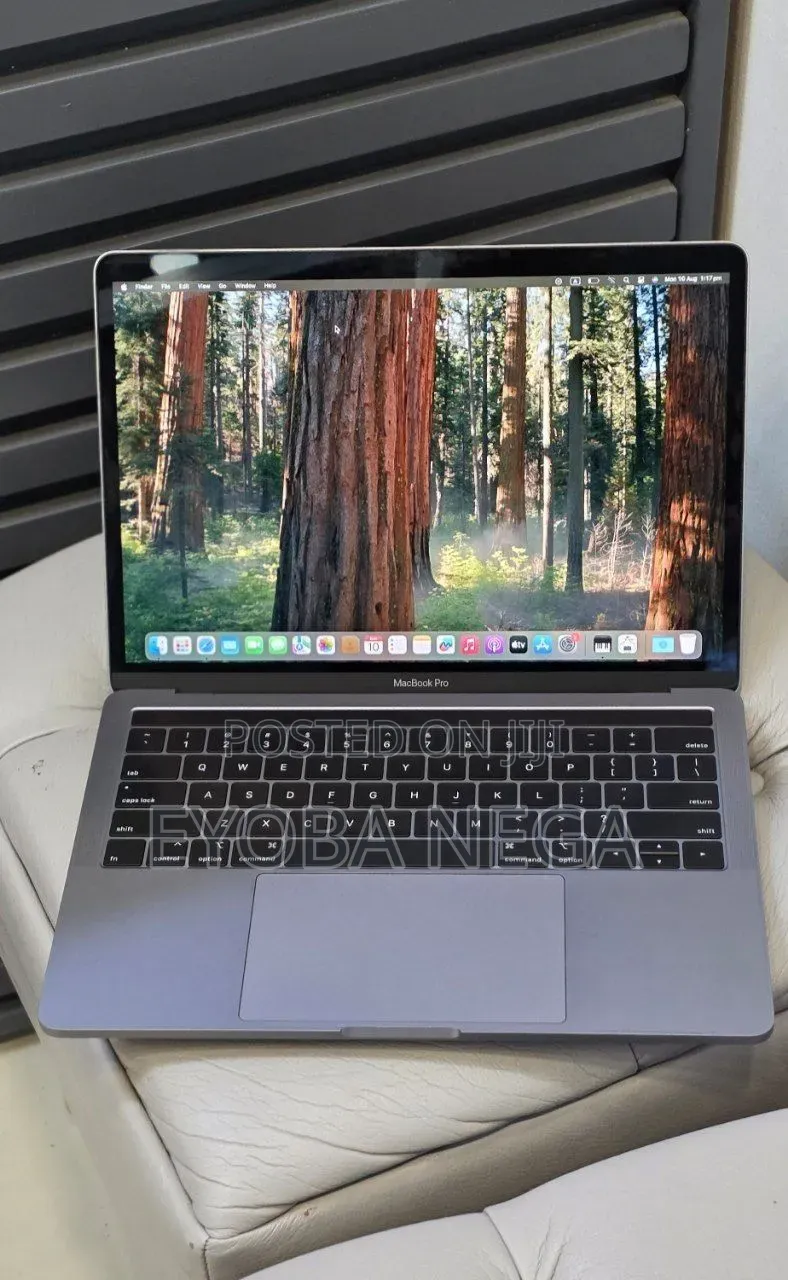 New Laptop Apple MacBook Pro 2019 16GB Intel Core i7 SSD 512GB