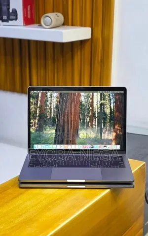 New Laptop Apple MacBook Pro 2019 16GB Intel Core i5 SSD 512GB