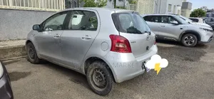 Toyota Yaris 2006 Gold