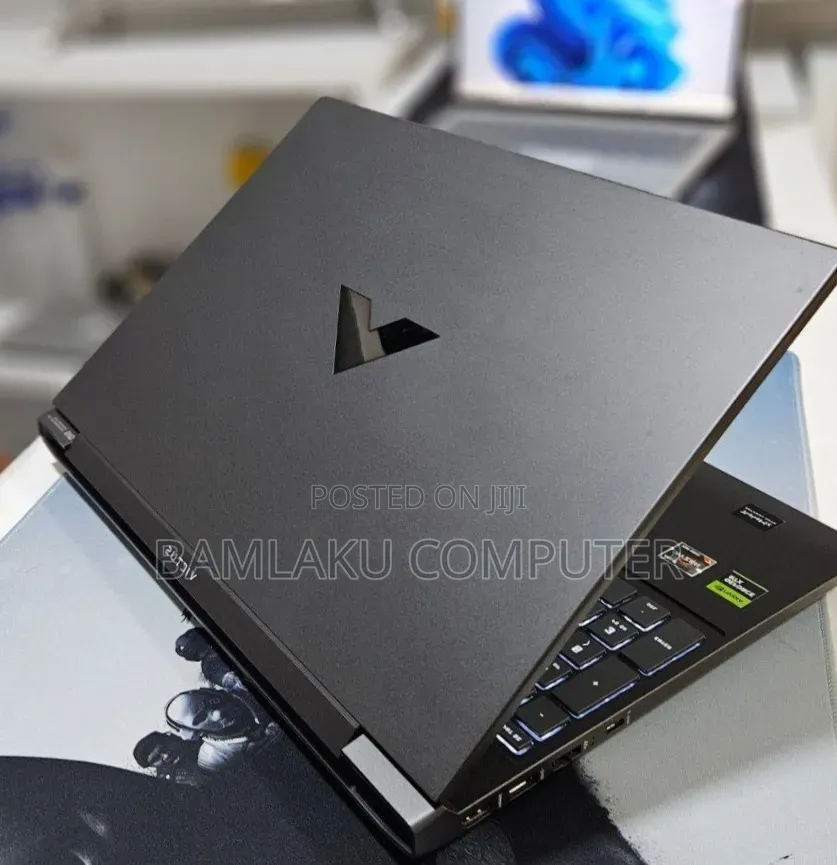 New Laptop HP Victus 16 16GB AMD Ryzen 7 SSD 512GB