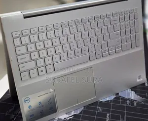 New Laptop Dell Inspiron 15 8GB Intel Core i5 SSD 256GB