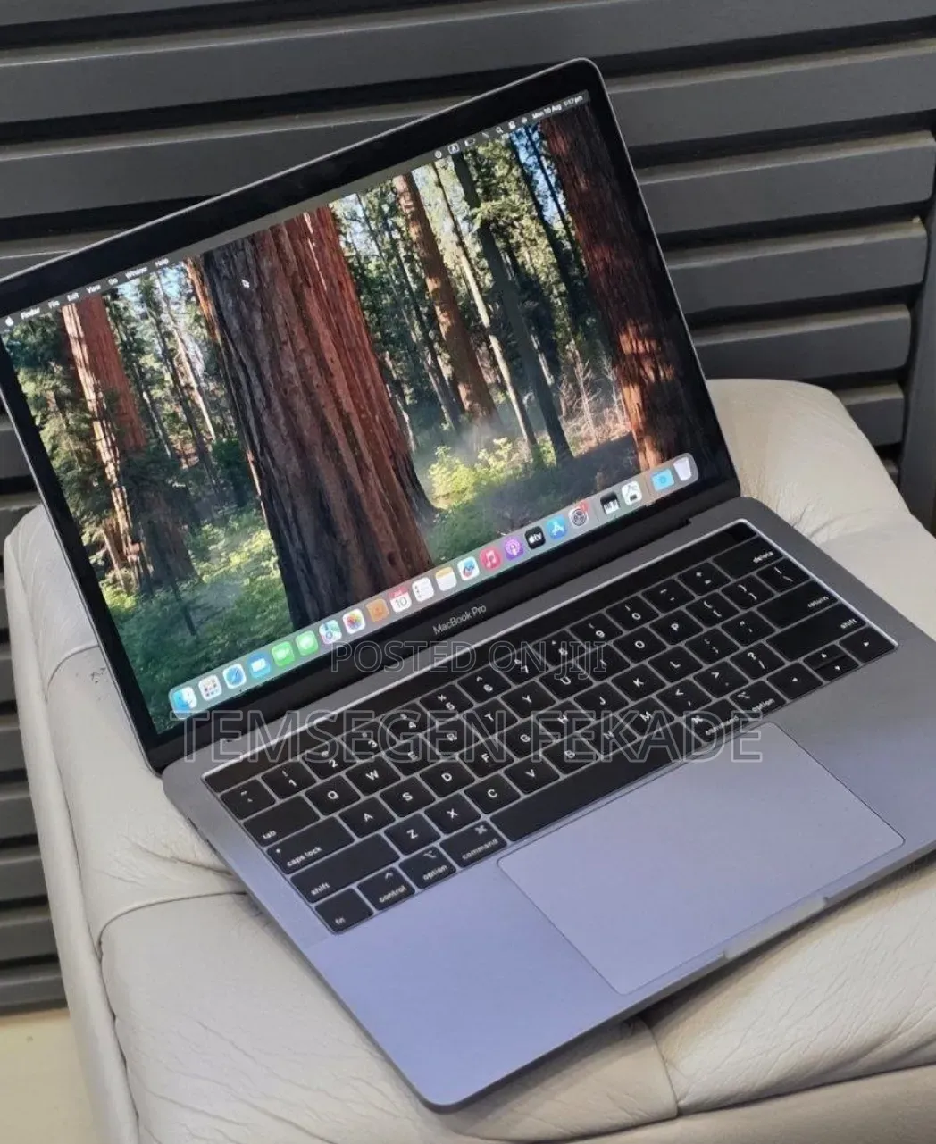 New Laptop Apple MacBook Pro 2019 16GB Intel Core i7 SSD 512GB