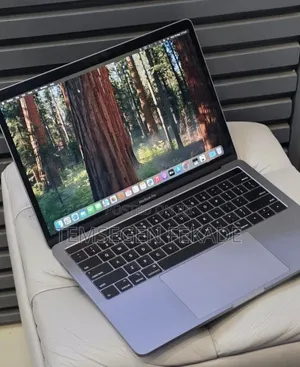 New Laptop Apple MacBook Pro 2019 16GB Intel Core i7 SSD 512GB