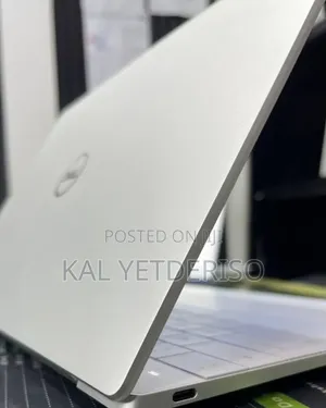 New Laptop Dell XPS 13 16GB SSD 512GB