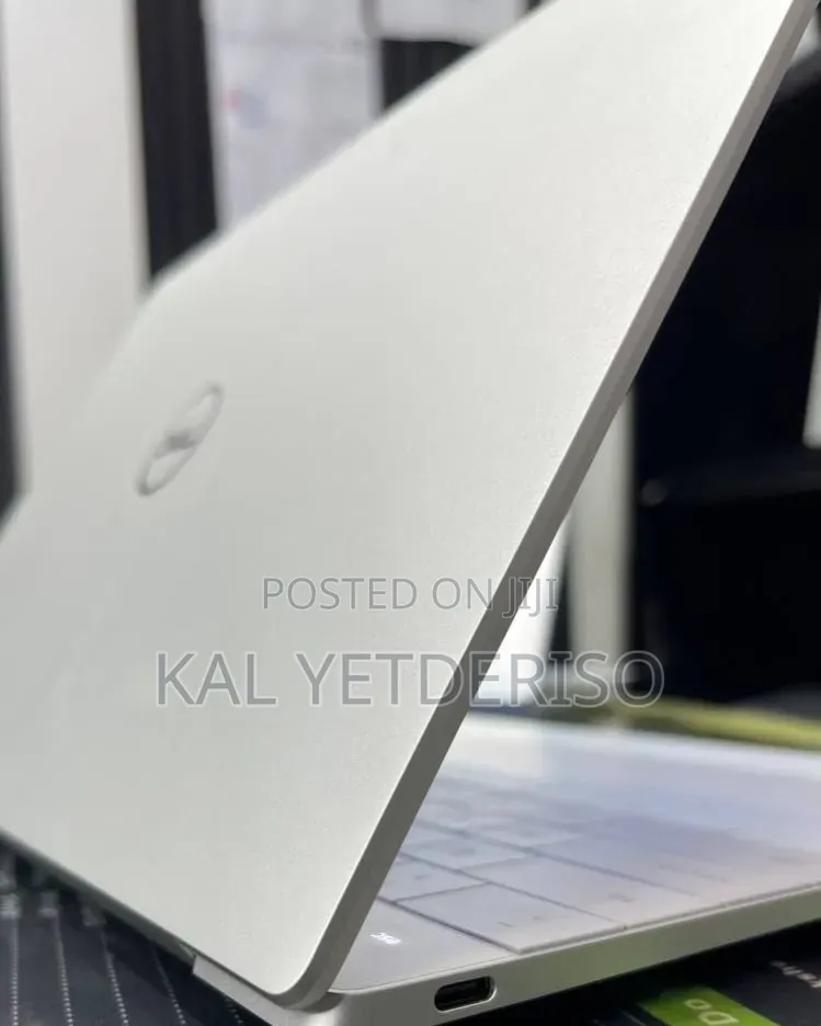New Laptop Dell XPS 13 16GB SSD 512GB