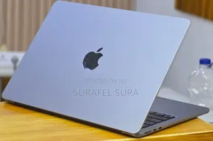 New Laptop Apple MacBook Air 2022 M2 8GB Apple M2 SSD 256GB