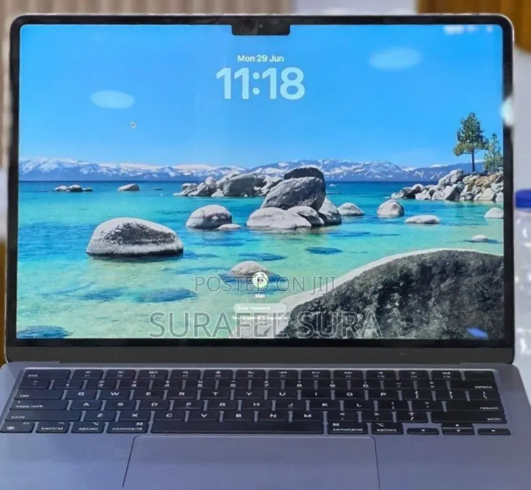 New Laptop Apple MacBook Air 2022 M2 8GB Apple M2 SSD 256GB