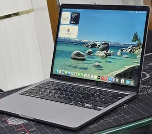 New Laptop Apple MacBook Pro 2022 M2 16GB Apple M2 SSD 512GB
