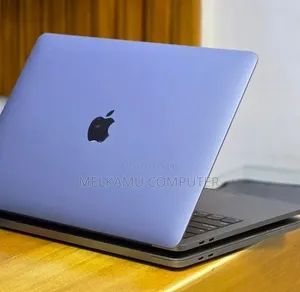 New Laptop Apple MacBook Pro 2019 16GB Intel Core i7 SSD 512GB