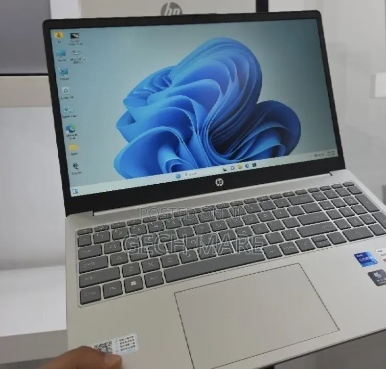 New Laptop HP Stream Notebook 16GB Intel Core i7 SSD 512GB