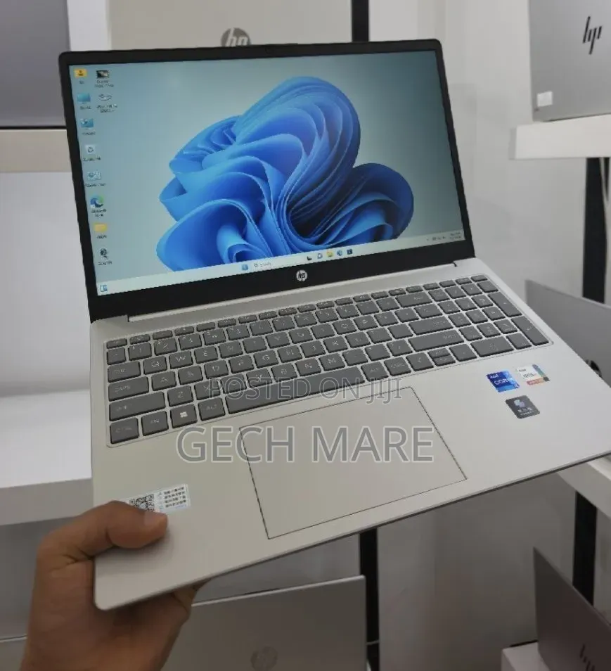 New Laptop HP Stream Notebook 16GB Intel Core i7 SSD 512GB