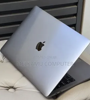 New Laptop Apple MacBook Pro 2019 16GB Intel Core i5 SSD 512GB
